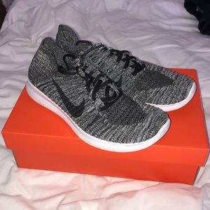 Nike Free RN Flyknits!